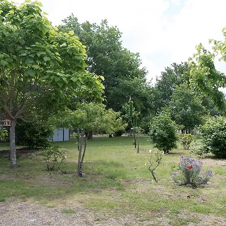 Holiday home Chez Mamina, Au Coeur Du Medoc *